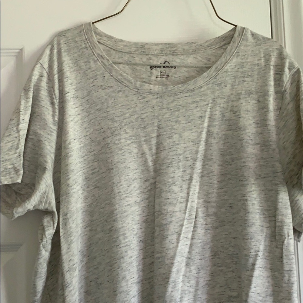 ‼️SALE‼️Really cute never worn tee